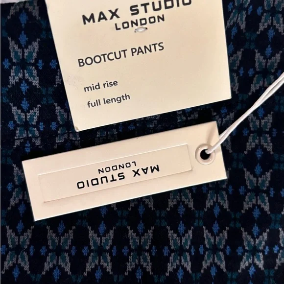 Women's Printed Ponte Bootleg Pant - Picture 4 of 10